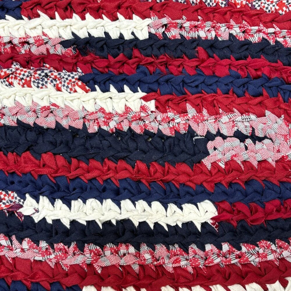 Handmade Knot Rug Oval Rag Rug Red White Blue - Picture 5 of 5